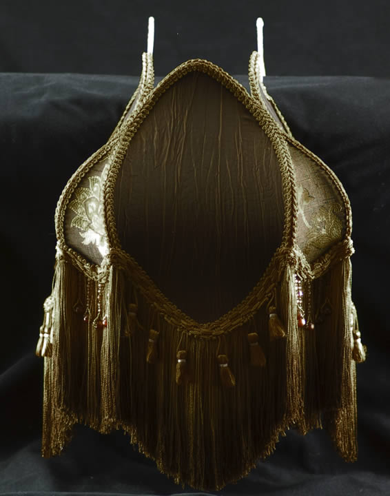 Plain Jane Shop Victorian Bedlamp Photo 2